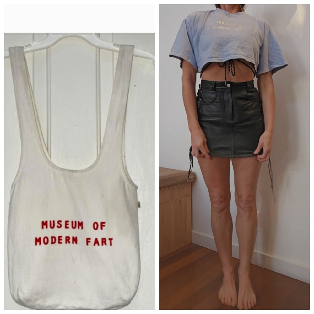 Fashion Brand company Museum Of Modern fart Rhinestone Blue T Shirt S